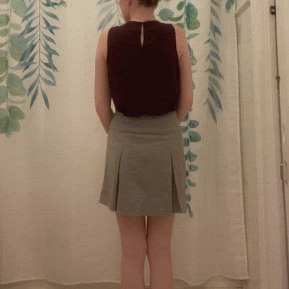 Maroon top from Gap. - Picture 7 of 7